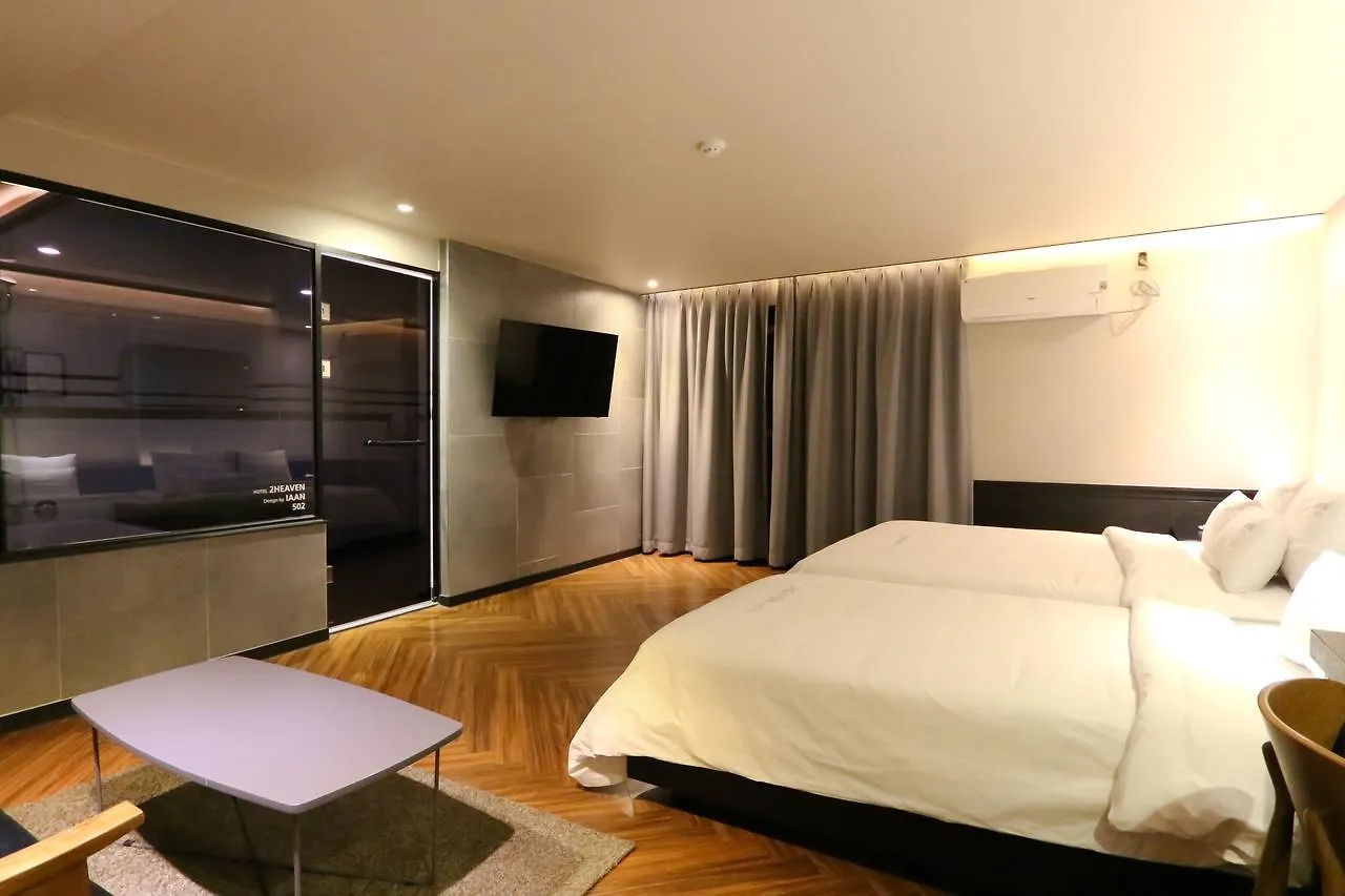 To Heaven Hotel Busan 2*,