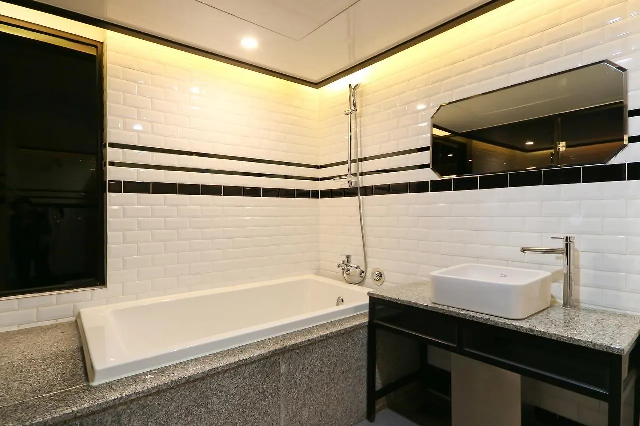**  To Heaven Hotel Busan South Korea