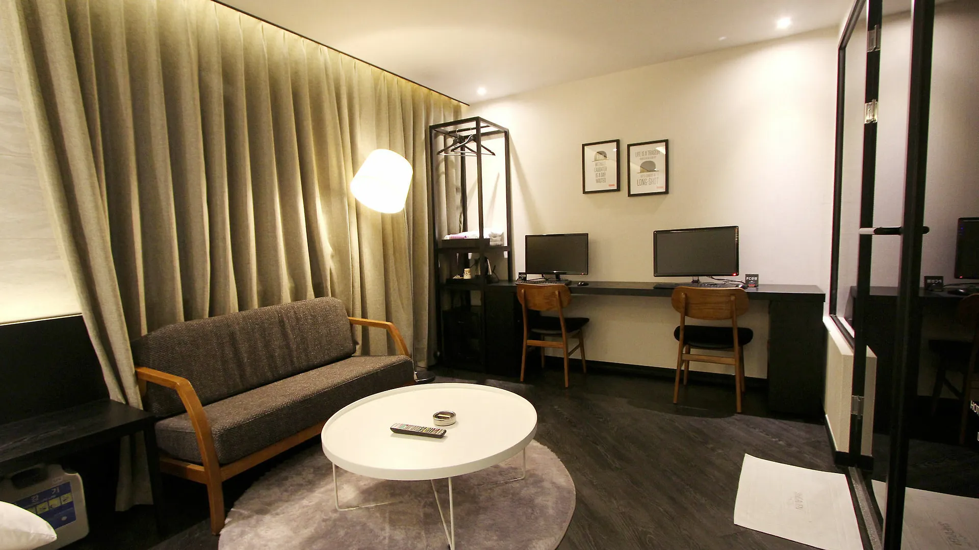 To Heaven Hotel Busan 2*,